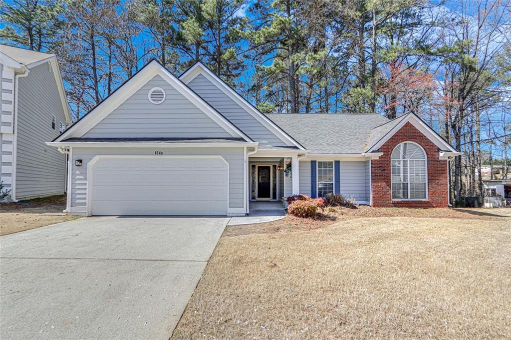 Nhà  Lawrenceville, GA| 3 beds | 2 baths | $365,000